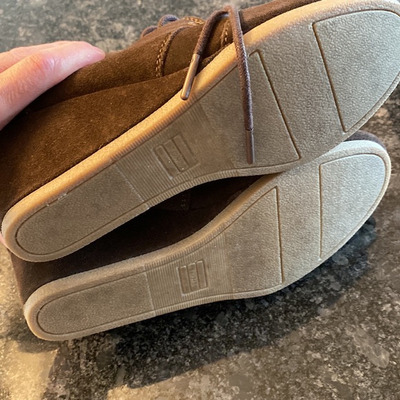 A perfect pair of Toms wedges for upcoming fall brand new - Picture 5 of 5